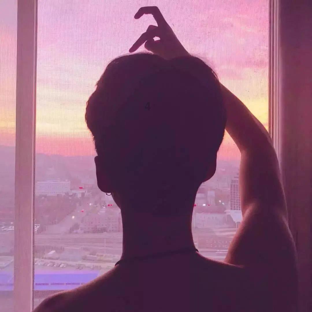 情人老婆发现了我们关系，他老婆就让他跟着回老家，他们连夜给所有东西都拿走了，他还骗我他会回来？游戏画面