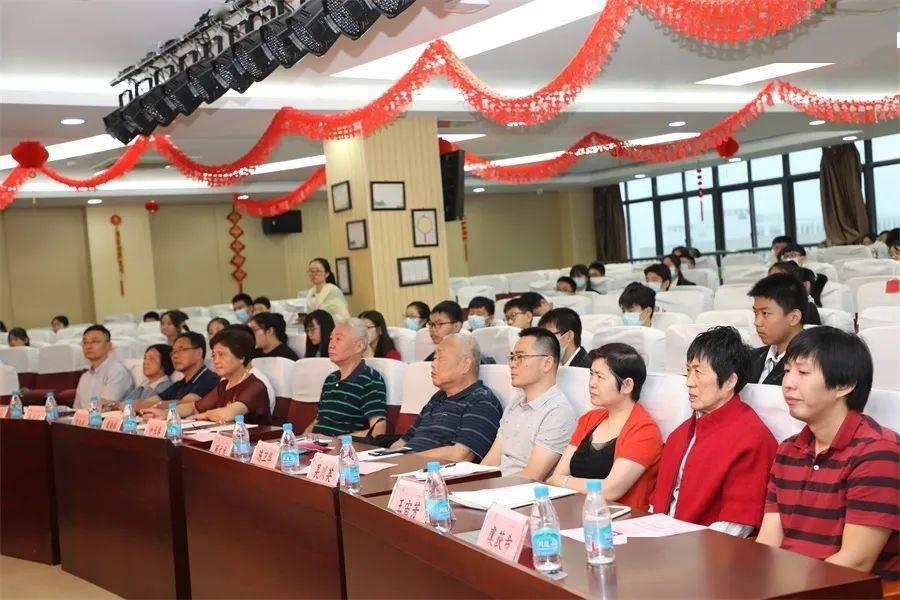 火柴人打羽毛球3